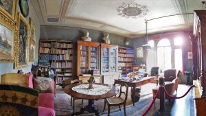 Das Arbeitszimmer von Ernst Haeckel mit originaler Möblierung