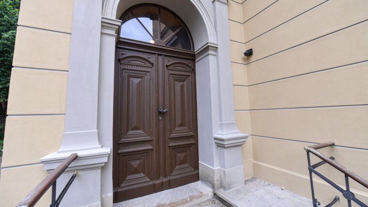 Ernst-Haeckel-Haus (front door)